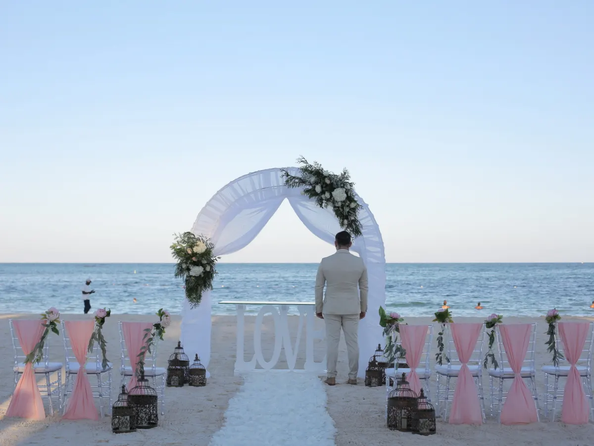 dominican-republic_destination-wedding_sara-jasmin_secrets-royal-beach-punta-cana_groom-and-decor_002_1200_ergebnis