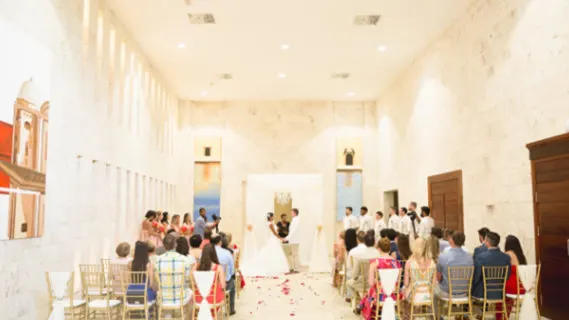 dominican_republic_destination_wedding_location_alsol_castle_ballroom_foyer_ergebnis