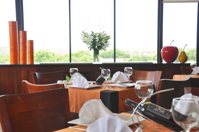 Calle Mella 54, esq. del, C. Del Sol, Santiago de los Caballeros 51000, República Dominicana