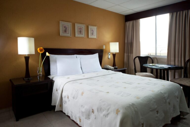 Calle Mella 54, esq. del, C. Del Sol, Santiago de los Caballeros 51000, República Dominicana